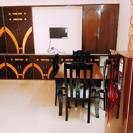 Sls Homestay - Luxury Ac Service Apartments 1Bhk, 2Bhk, 3Bhk - Direct Flyover To Alipiri Tirumala Gate - Walk To Ps4 Pure Veg Restaurants, Supermarkets - Near To National Highway & Padmavathi Amma Temple - Modular Kitchen, Living Room -Free Superfast ตีรูปาติ ภายนอก รูปภาพ