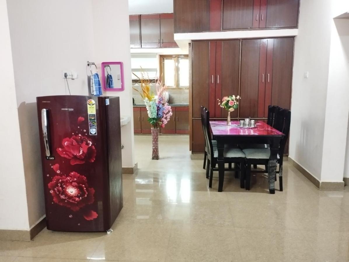 Sls Homestay - Luxury Ac Service Apartments 1Bhk, 2Bhk, 3Bhk - Direct Flyover To Alipiri Tirumala Gate - Walk To Ps4 Pure Veg Restaurants, Supermarkets - Near To National Highway & Padmavathi Amma Temple - Modular Kitchen, Living Room -Free Superfast ตีรูปาติ ภายนอก รูปภาพ