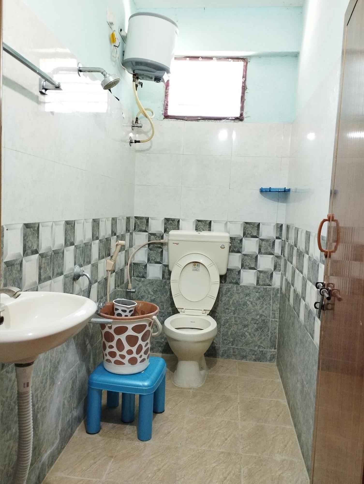 Sls Homestay - Luxury Ac Service Apartments 1Bhk, 2Bhk, 3Bhk - Direct Flyover To Alipiri Tirumala Gate - Walk To Ps4 Pure Veg Restaurants, Supermarkets - Near To National Highway & Padmavathi Amma Temple - Modular Kitchen, Living Room -Free Superfast ตีรูปาติ ภายนอก รูปภาพ